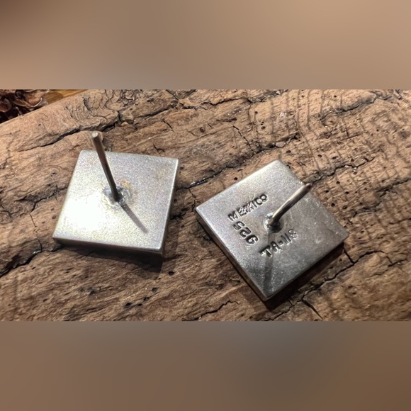 Taxco Mexico Silver Studs Earrings TA-118 Punch In Maya Aztec Tribal 1.75cm - Picture 3 of 6